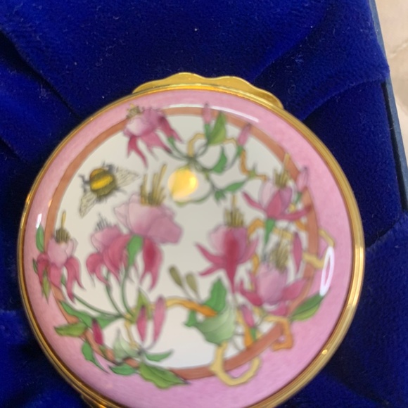 Halcyon Days Enamel Pill Box - New in Box - Picture 3 of 7